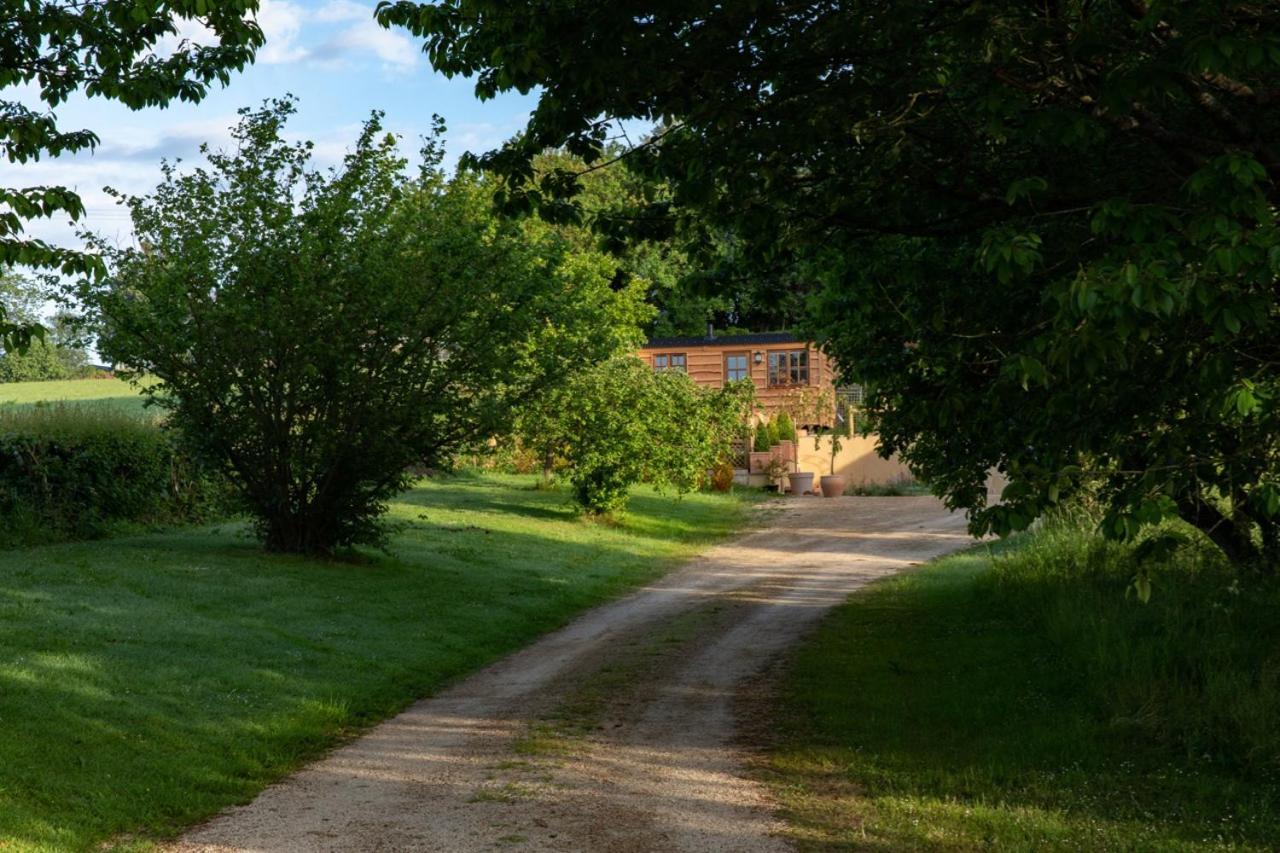 Luxury, Rural Shepherds Hut With Hot Tub Nr Bath Μπρίστολ Εξωτερικό φωτογραφία